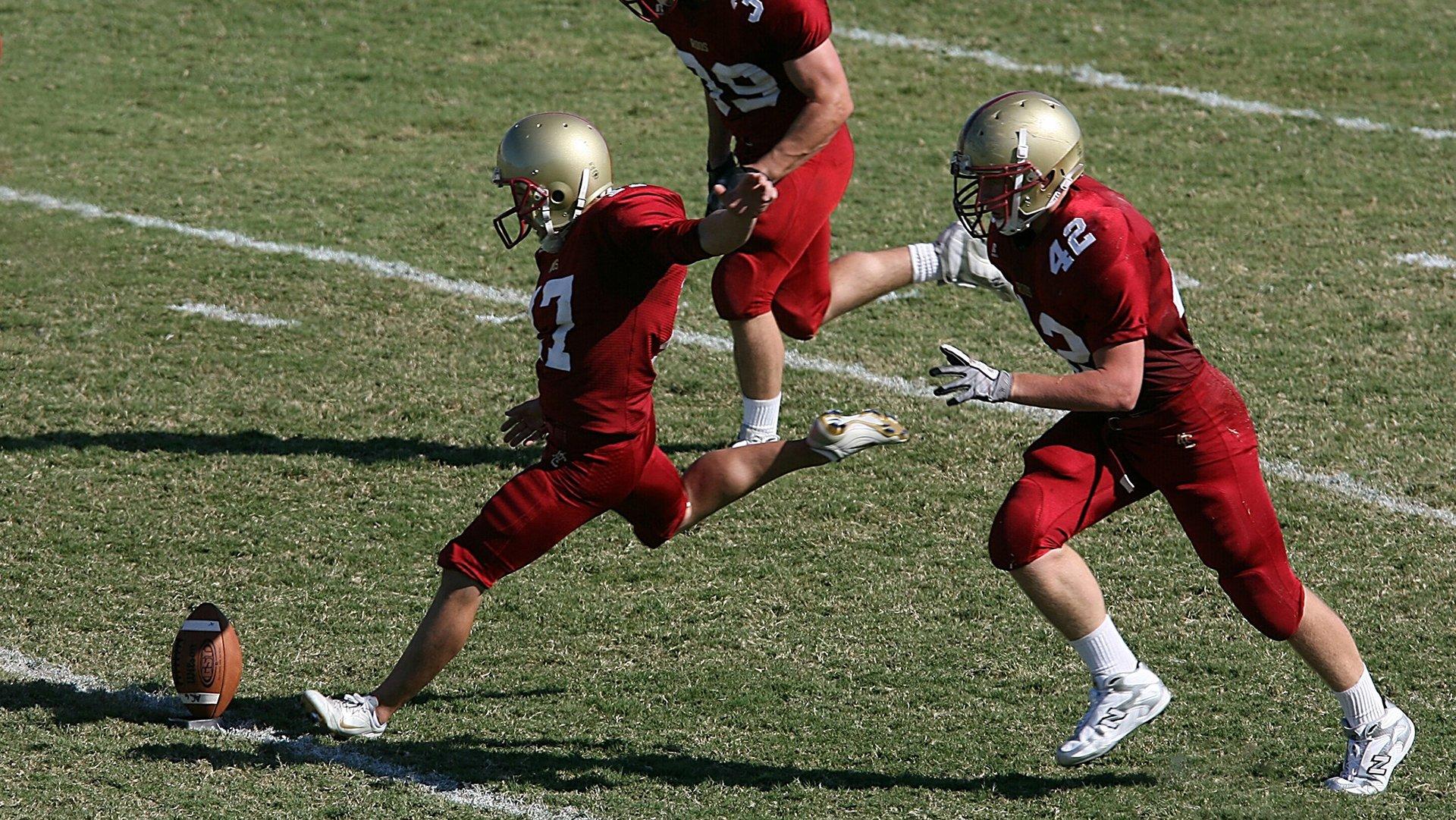 新生代锋霸对决，224场100球碾压211场70球，塞斯科全面领跑新锐中锋争夺战