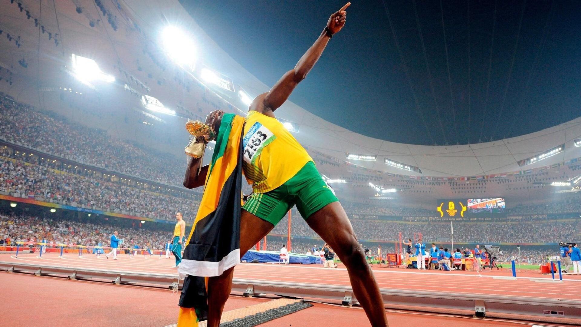 穿云箭破长空，万众归心铸传奇